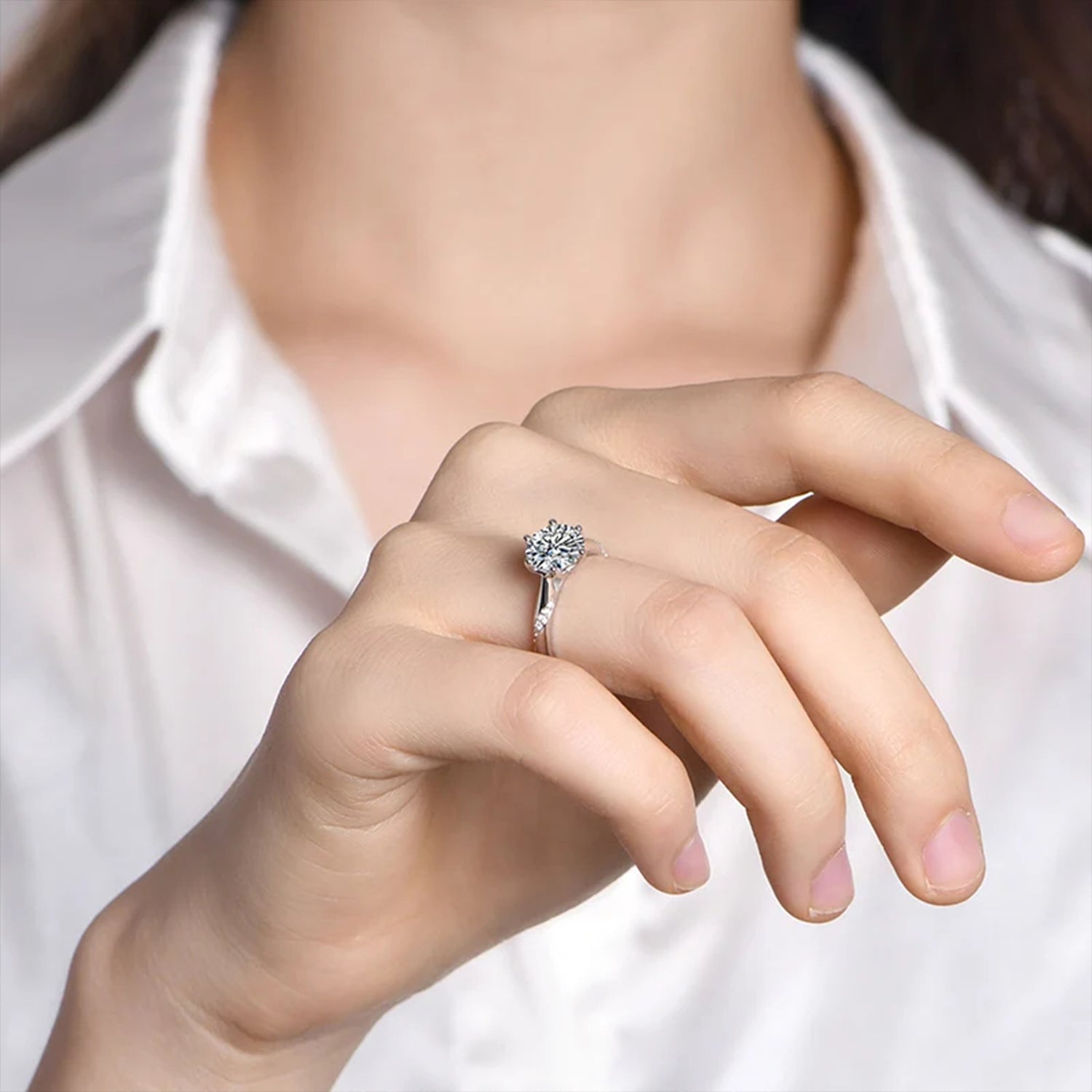 Radiance Classic Moissanite Ring